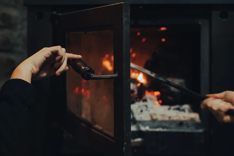 Kocioł na pellet i magazyn peletu