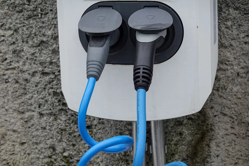 Ładowarka samochodu elektrycznego