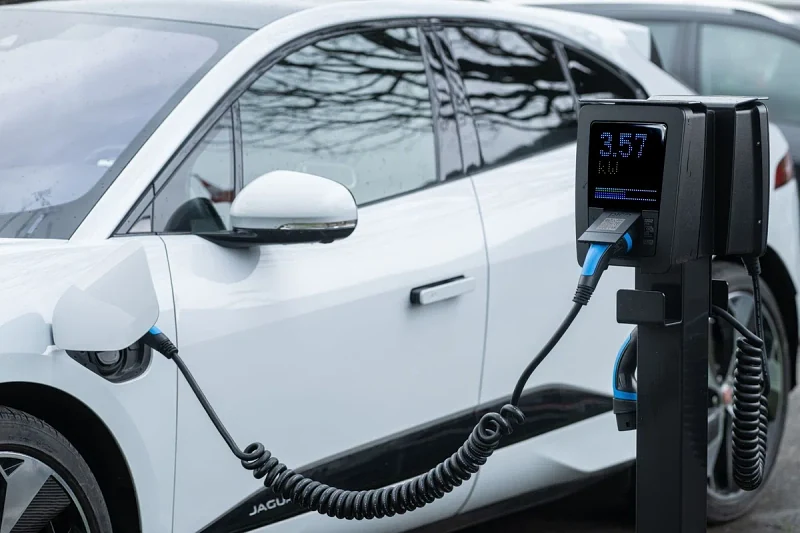 Ładowarka samochodu elektrycznego